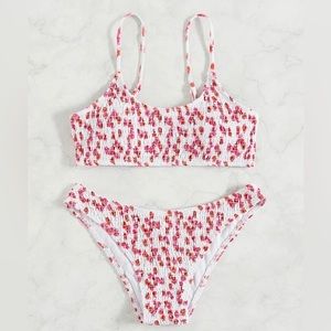 White and Flower Detailed Bikini Bathing Suit